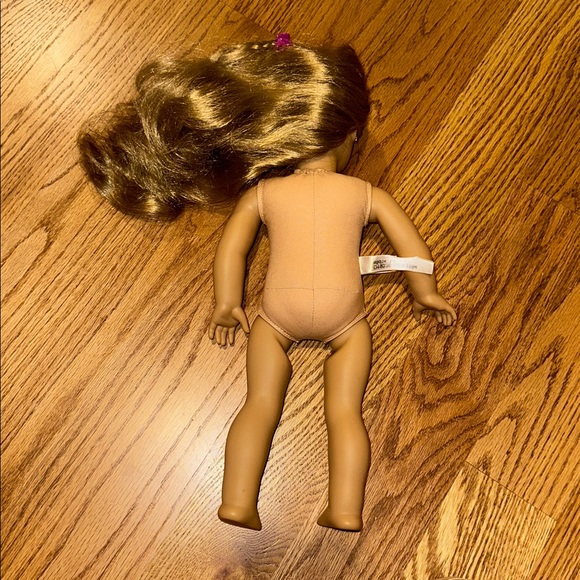 AMERICAN GIRL DOLL - Truly Me doll. - Picture 6 of 6